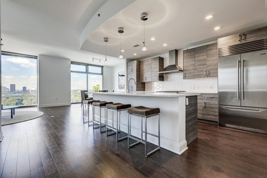 2 bedroom, 3 bathroom, 1,801 sq ft condominium sold at 270 17th Street 2309, Atlanta, GA 30363