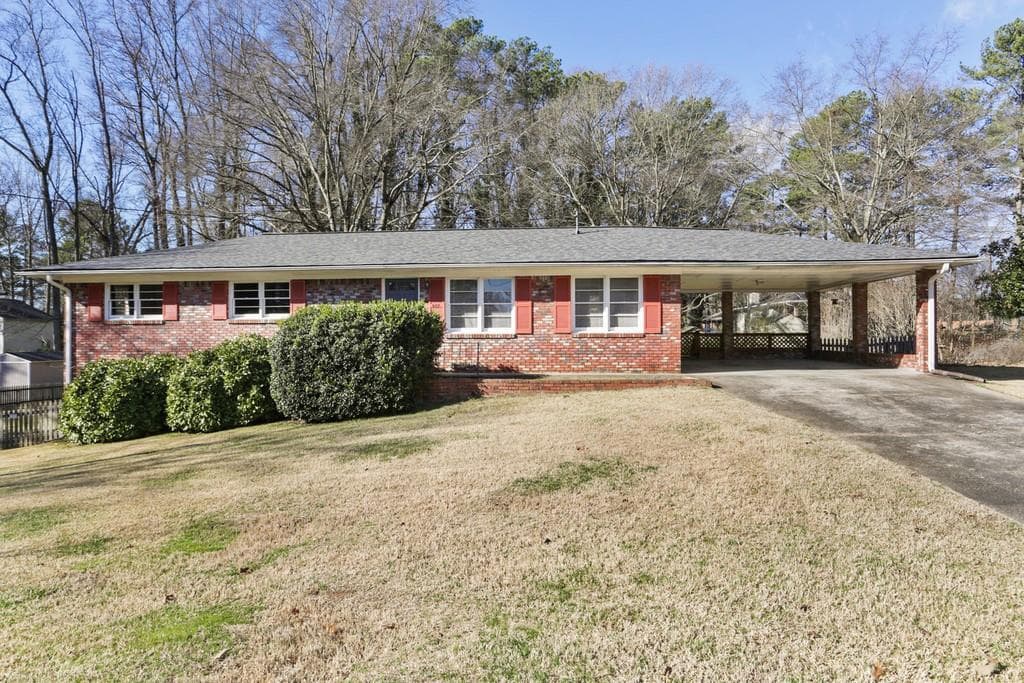 3 bedroom, 2 bathroom, 1,350 sq ft single family residence sold at 3177 Vandiver Drive, Marietta, GA 30066