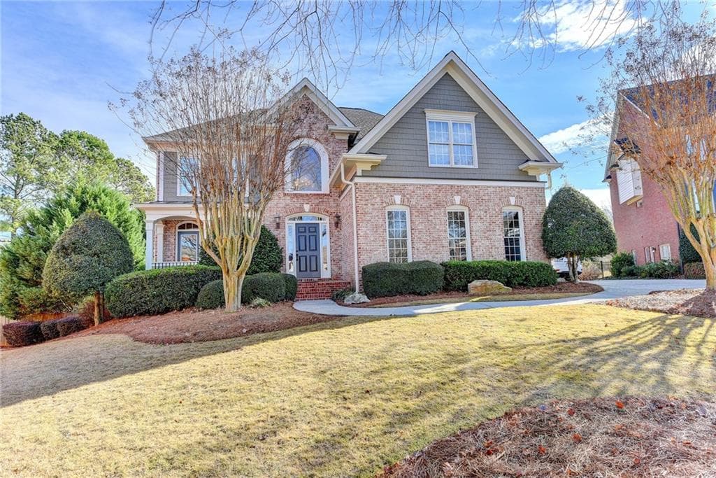 4 bedroom, 5 bathroom, 4,000 sq ft single family residence sold at 978 Wood Duck Court, Snellville, GA 30078