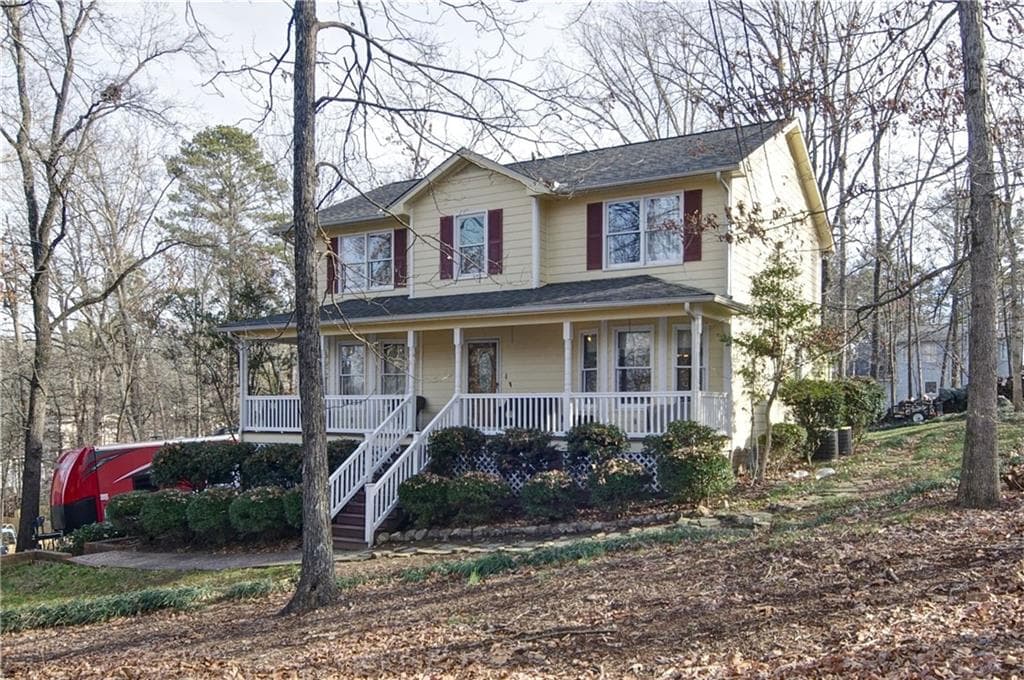 158 Thornwood Drive, Calhoun, GA 30701 — most recent listing photo