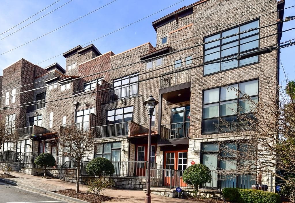 1199 Huff Road 102, Atlanta, GA 30318 — most recent listing photo
