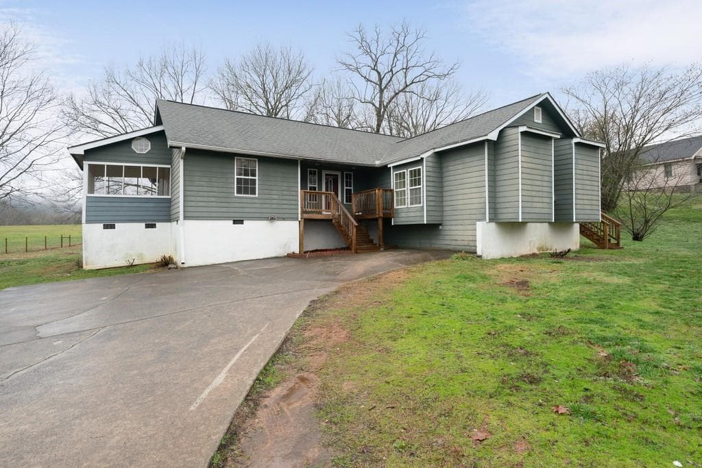 130 S Railroad Street, Adairsville, GA 30103 — most recent listing photo