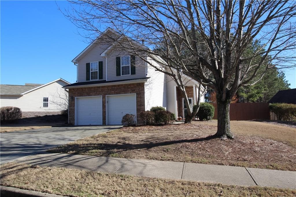 3 bedroom, 3 bathroom, 1,744 sq ft single family residence sold at 186 Stoneforest Drive, Woodstock, GA 30189