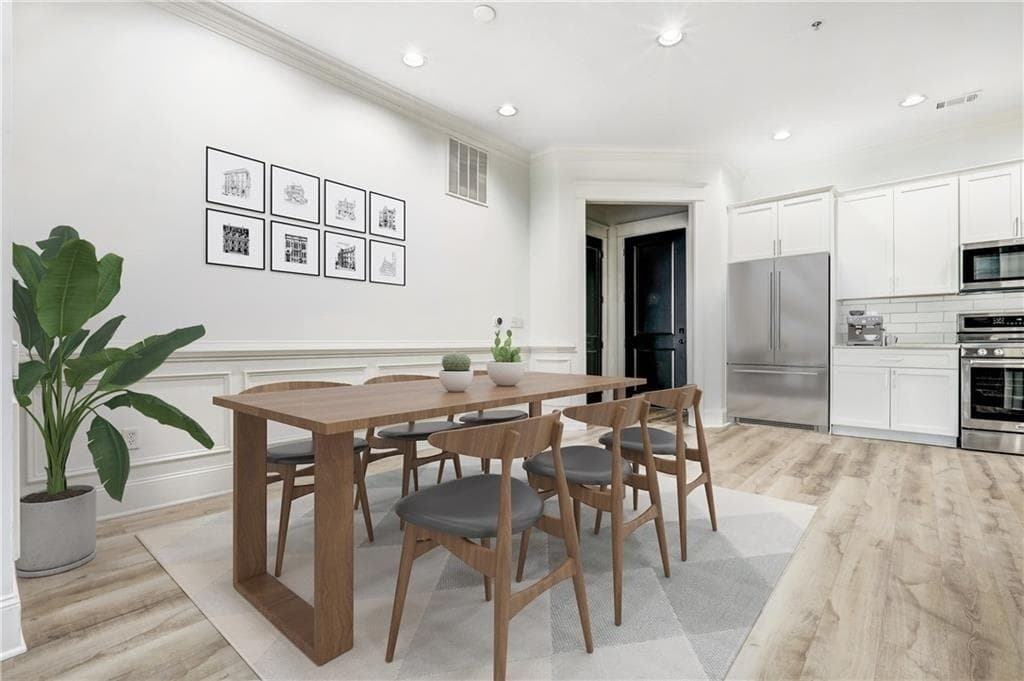 2 bedroom, 2 bathroom, 1,402 sq ft condominium sold at 625 Piedmont Avenue 1028, Atlanta, GA 30308