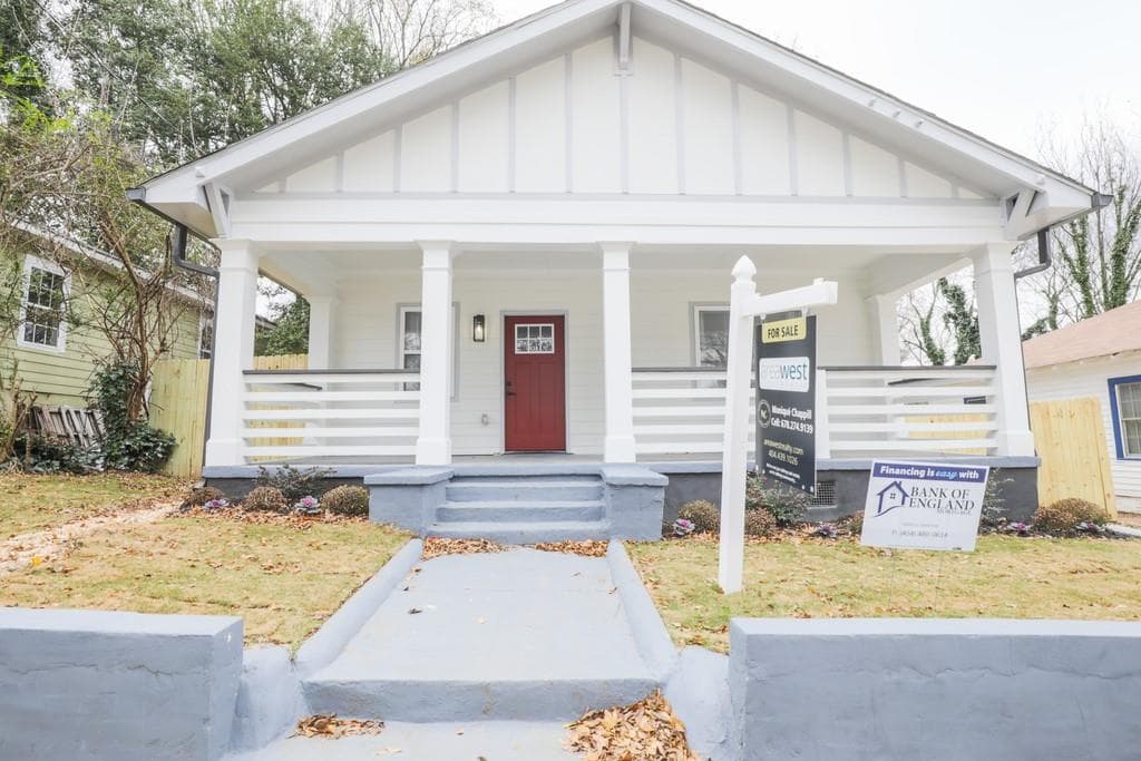 3 bedroom, 2 bathroom, 1,400 sq ft single family residence sold at 1020 PARSONS Street, Atlanta, GA 30314