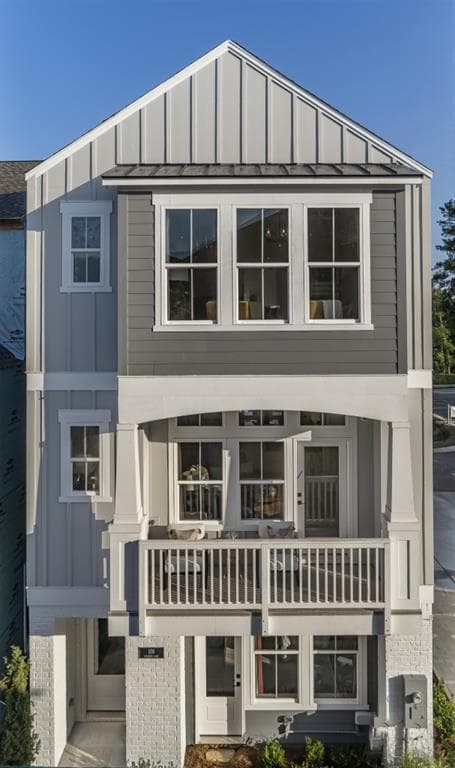 4 bedroom, 4 bathroom, 2,741 sq ft single family residence sold at 114 Wilburn Lane, Decatur, GA 30030