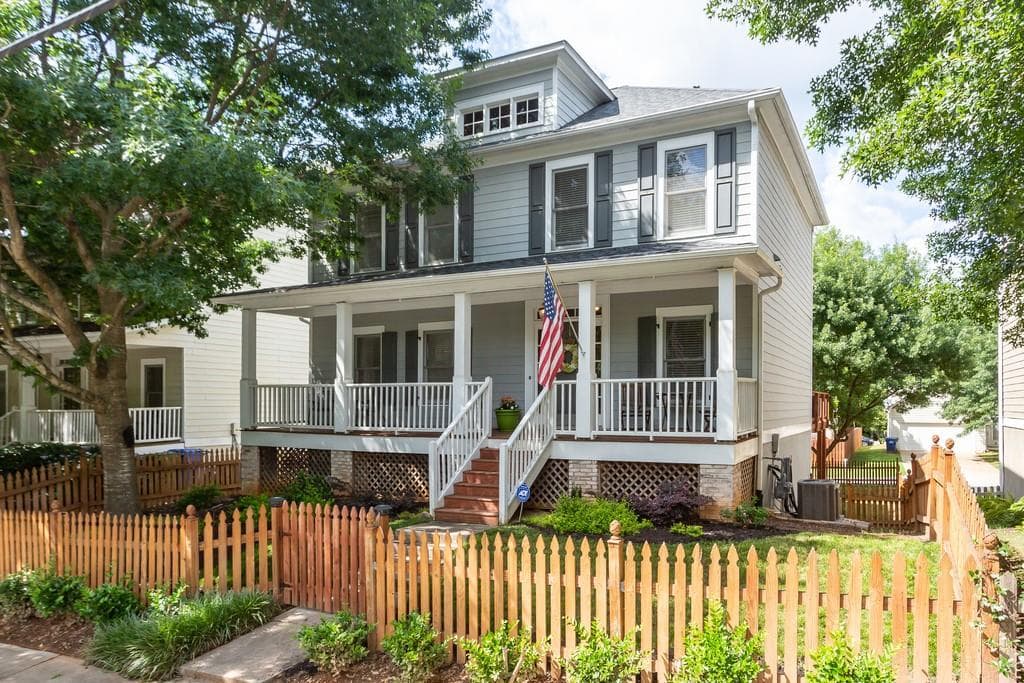 3 bedroom, 3 bathroom, 2,169 sq ft single family residence sold at 2161 La Dawn Lane, Atlanta, GA 30318