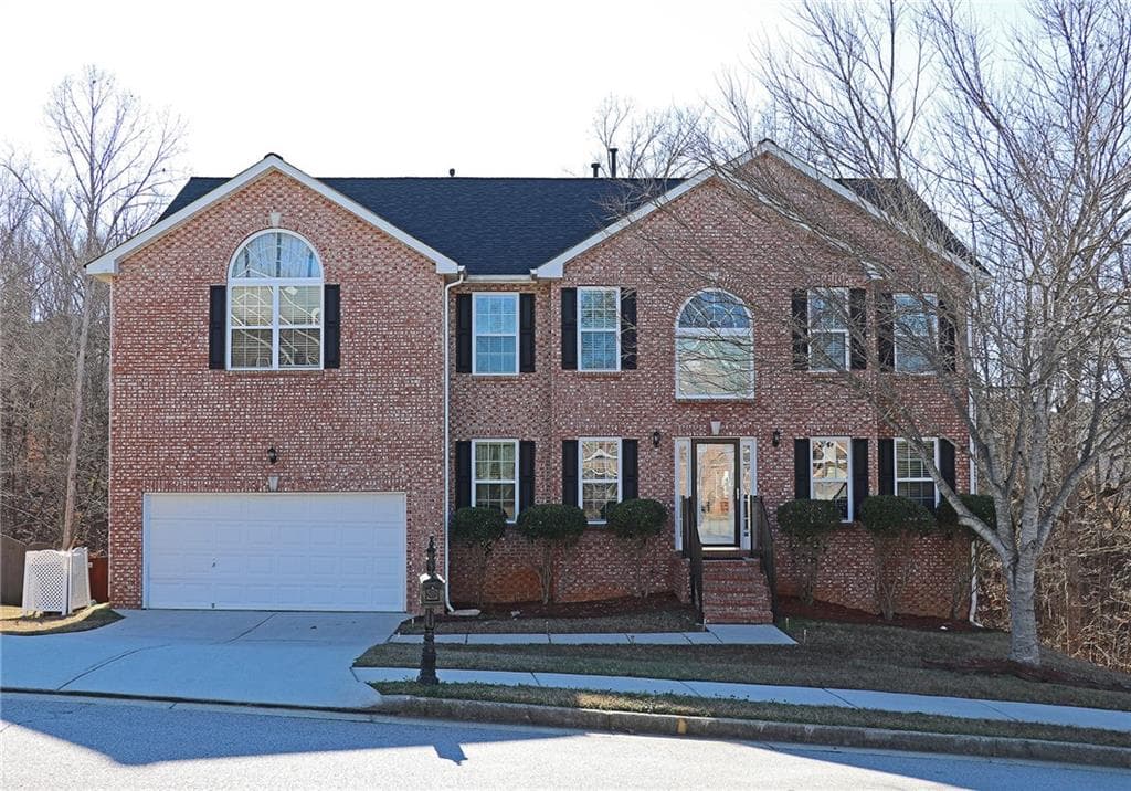 6 bedroom, 3 bathroom, 5,500 sq ft single family residence sold at 4235 SPUR LOOK Crossing, Douglasville, GA 30135