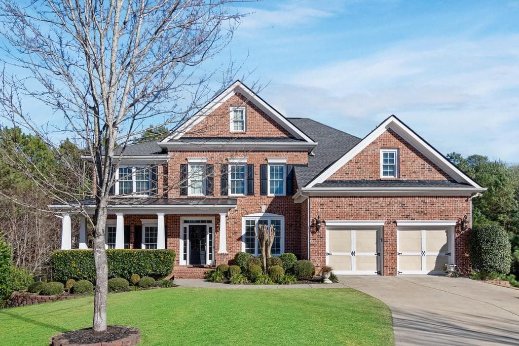 5 bedroom, 5 bathroom, 3,478 sq ft single family residence sold at 2929 IVY GLEN Court, Buford, GA 30519