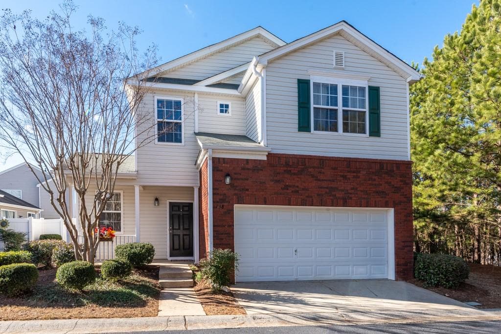 3 bedroom, 3 bathroom, 1,604 sq ft single family residence sold at 138 Swanee Lane, Woodstock, GA 30188