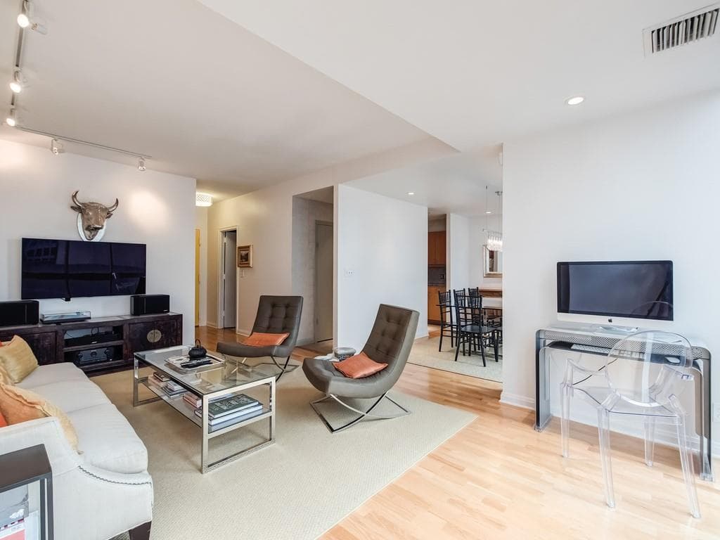 2 bedroom, 3 bathroom, 1,725 sq ft condominium sold at 145 15th Street 632, Atlanta, GA 30309