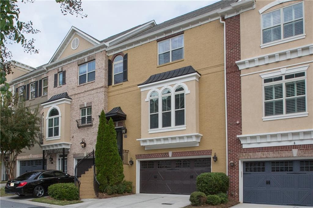 926 Boudreau Court, Sandy Springs, GA 30328 — most recent listing photo