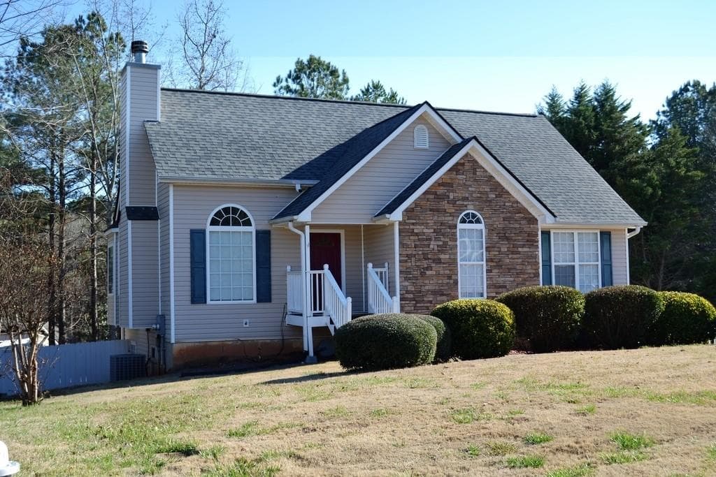 4 bedroom, 3 bathroom, 1,741 sq ft single family residence sold at 25 Torrent Court, Rockmart, GA 30153