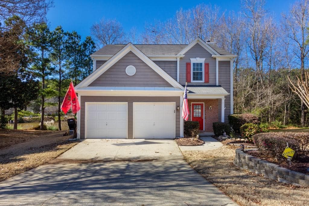 3 bedroom, 3 bathroom, 1,976 sq ft single family residence sold at 2218 Sprucewood Drive, Acworth, GA 30101