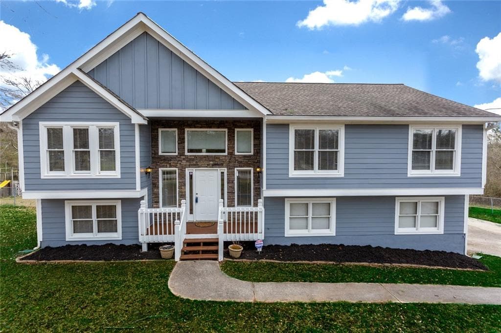5 bedroom, 3 bathroom, 2,412 sq ft single family residence sold at 461 Hitchcock Road, Dallas, GA 30157