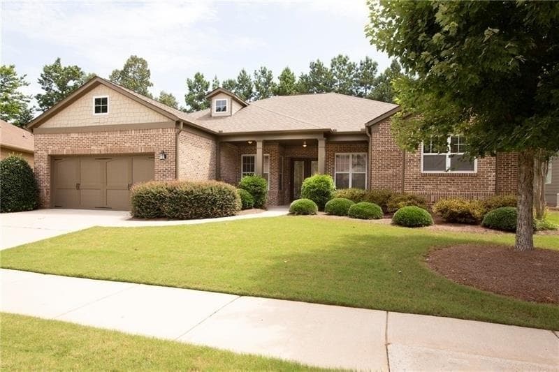 3 bedroom, 3 bathroom, 2,683 sq ft single family residence sold at 405 Larkspur Drive, Canton, GA 30114
