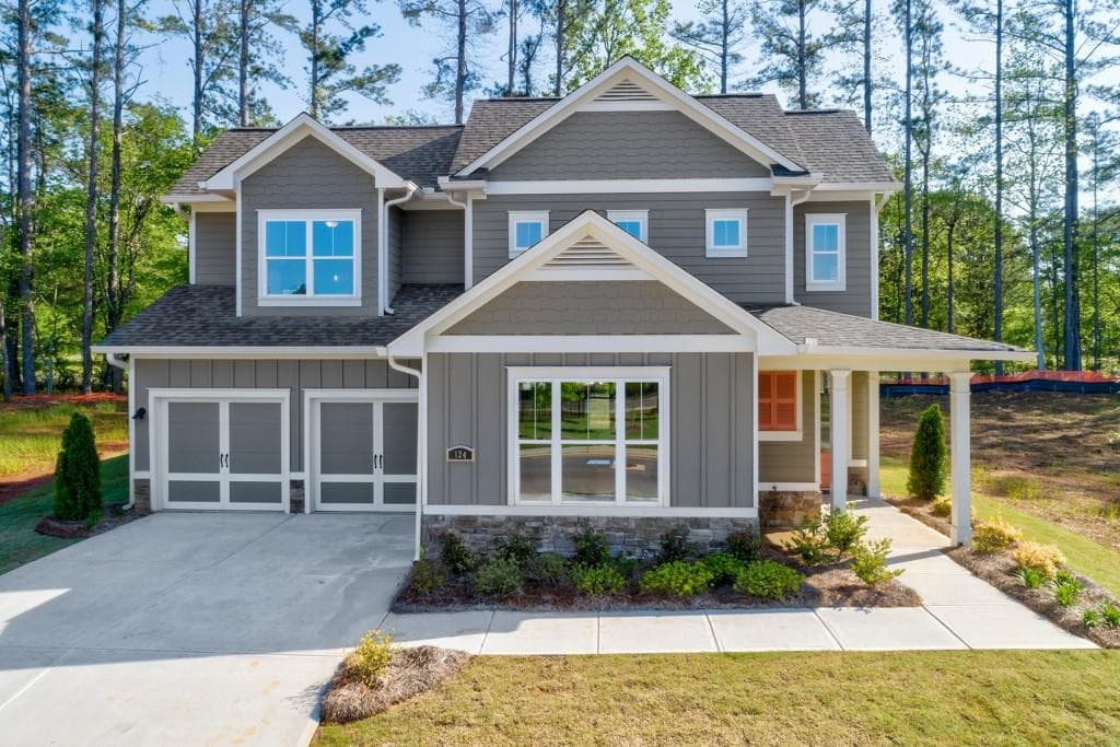 3 bedroom, 3 bathroom, 2,175 sq ft single family residence sold at 124 Oakdale Woods Lane, Acworth, GA 30102