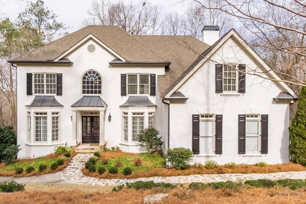 5 bedroom, 5 bathroom, 3,685 sq ft single family residence sold at 110 VALLEY SUMMIT Court, Roswell, GA 30075