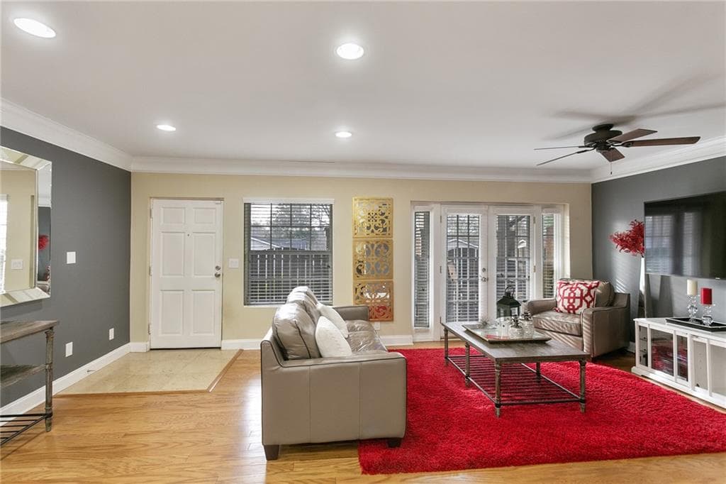 6980 Roswell Road C10, Sandy Springs, GA 30328 — most recent listing photo
