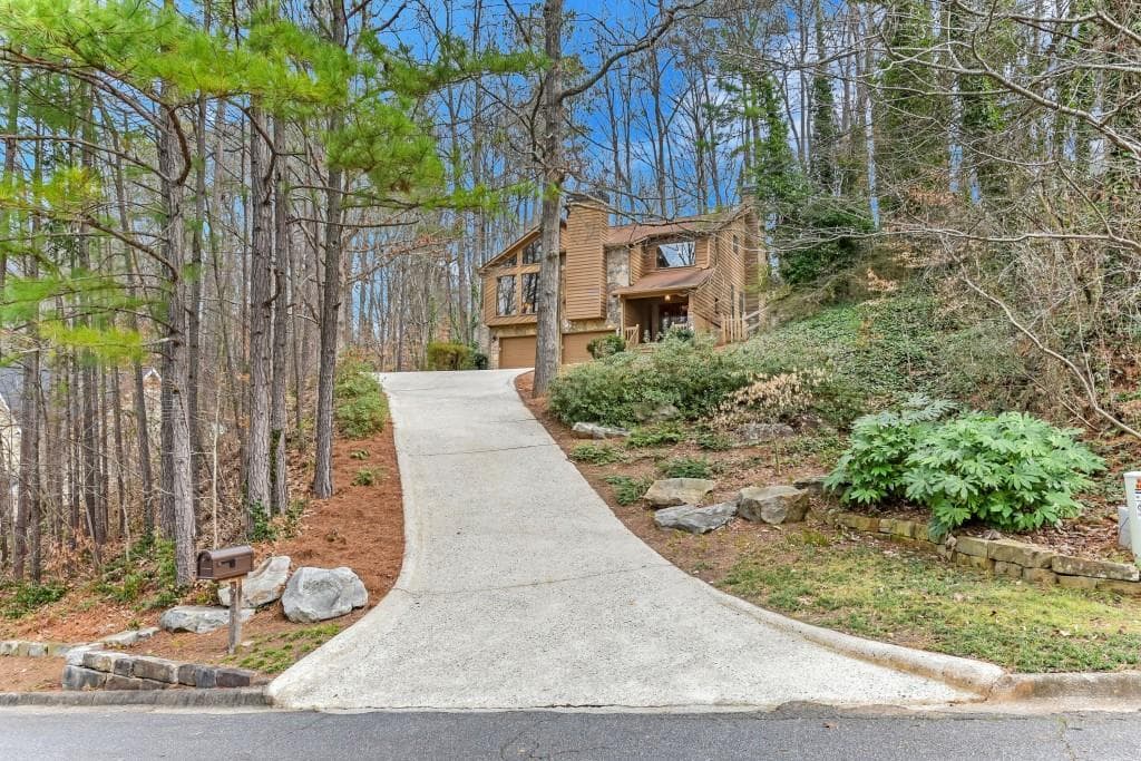 3 bedroom, 3 bathroom, 2,040 sq ft single family residence sold at 94 Skyland Drive, Roswell, GA 30075
