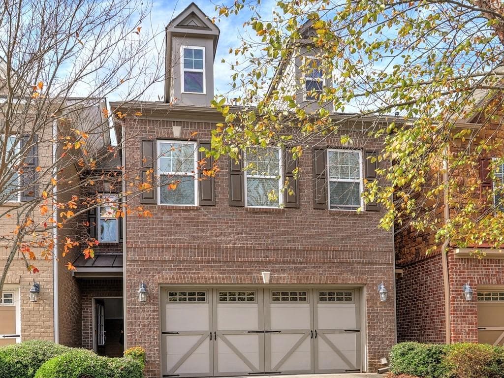2 bedroom, 3 bathroom, 2,328 sq ft townhouse sold at 4750 Hastings Terrace, Alpharetta, GA 30005
