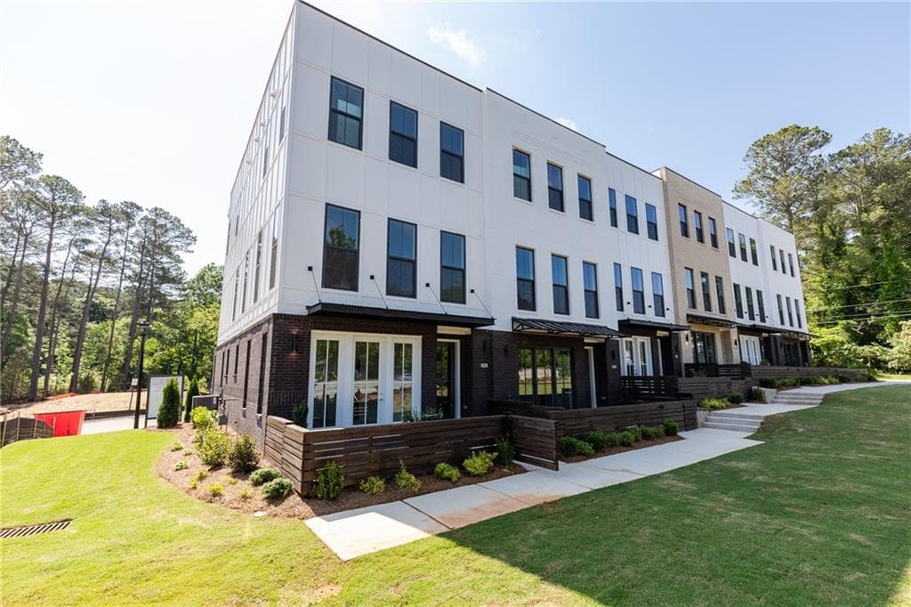 852 Constellation Drive 11, Decatur, GA 30033 — most recent listing photo
