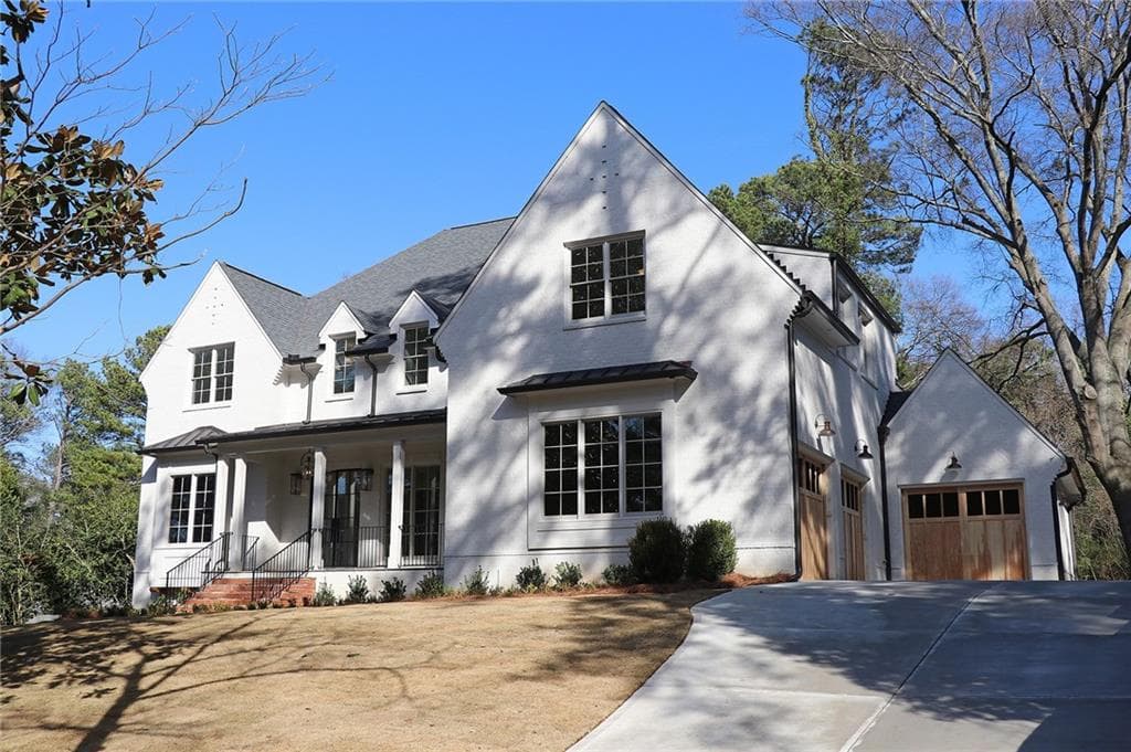 6 bedroom, 7 bathroom, 5,398 sq ft single family residence sold at 3245 Ivanhoe Drive, Atlanta, GA 30327