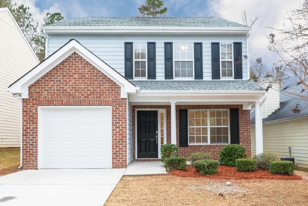 3 bedroom, 3 bathroom, 1,956 sq ft single family residence sold at 4415 Ravenwood Drive, Union City, GA 30291