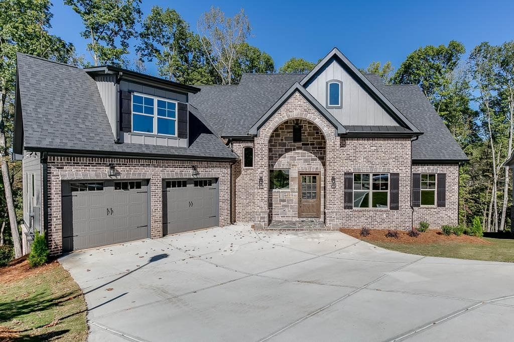 960 Mountain Crest Way, Hoschton, GA 30548 — most recent listing photo