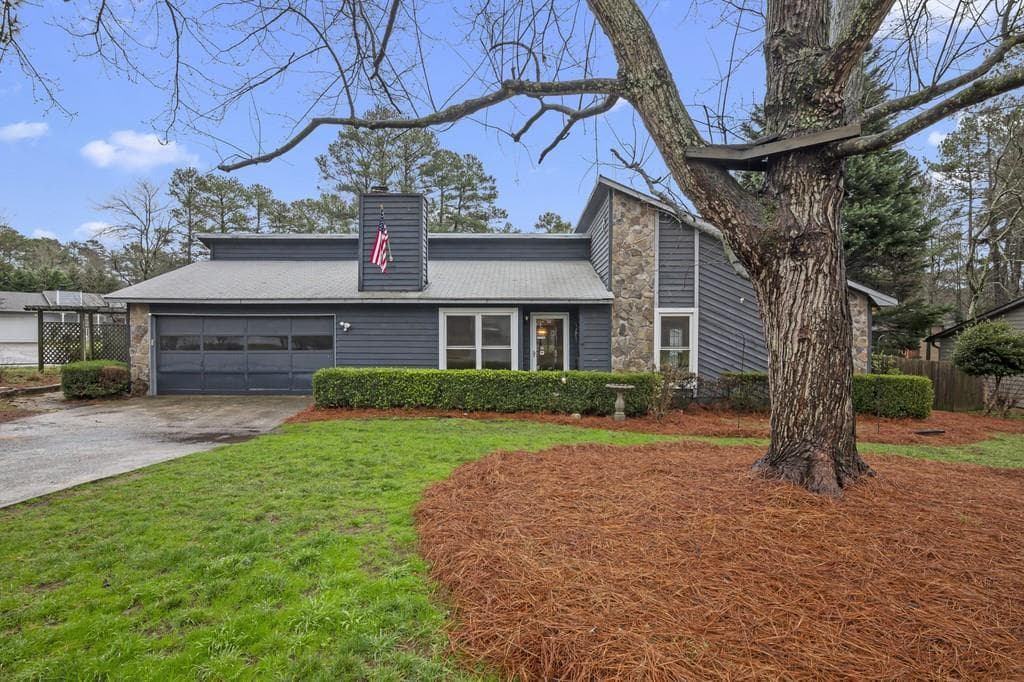 10195 Old Woodland Entry, Alpharetta, GA 30022 — most recent listing photo