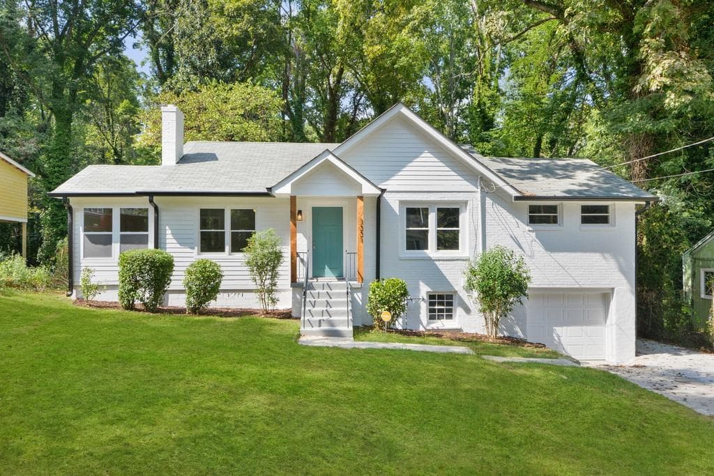 3 bedroom, 2 bathroom, 1,164 sq ft single family residence sold at 1331 LOCKHAVEN Circle, Atlanta, GA 30311