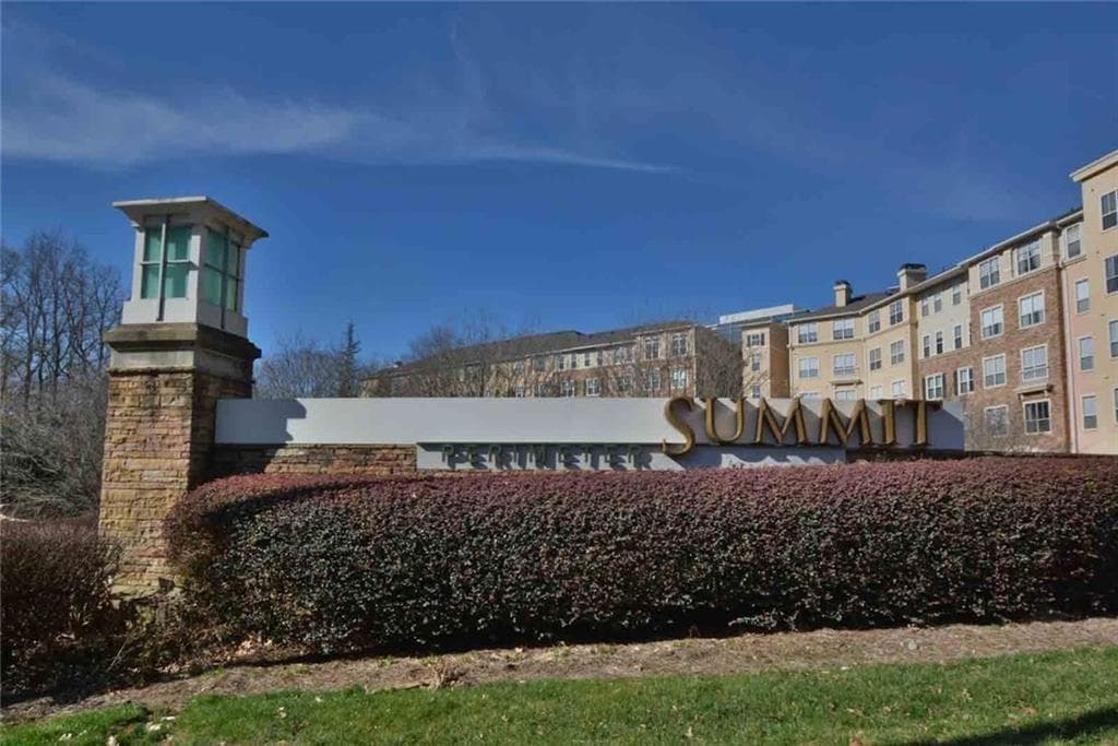 2 bedroom, 1 bathroom, 952 sq ft condominium sold at 10 Perimeter Summit Boulevard 4130, Atlanta, GA 30319