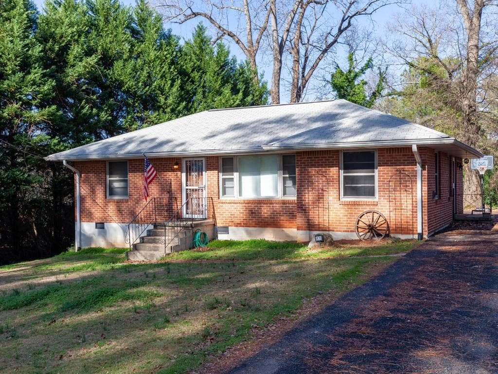 1068 Parkwood Drive, Forest Park, GA 30297 — most recent listing photo