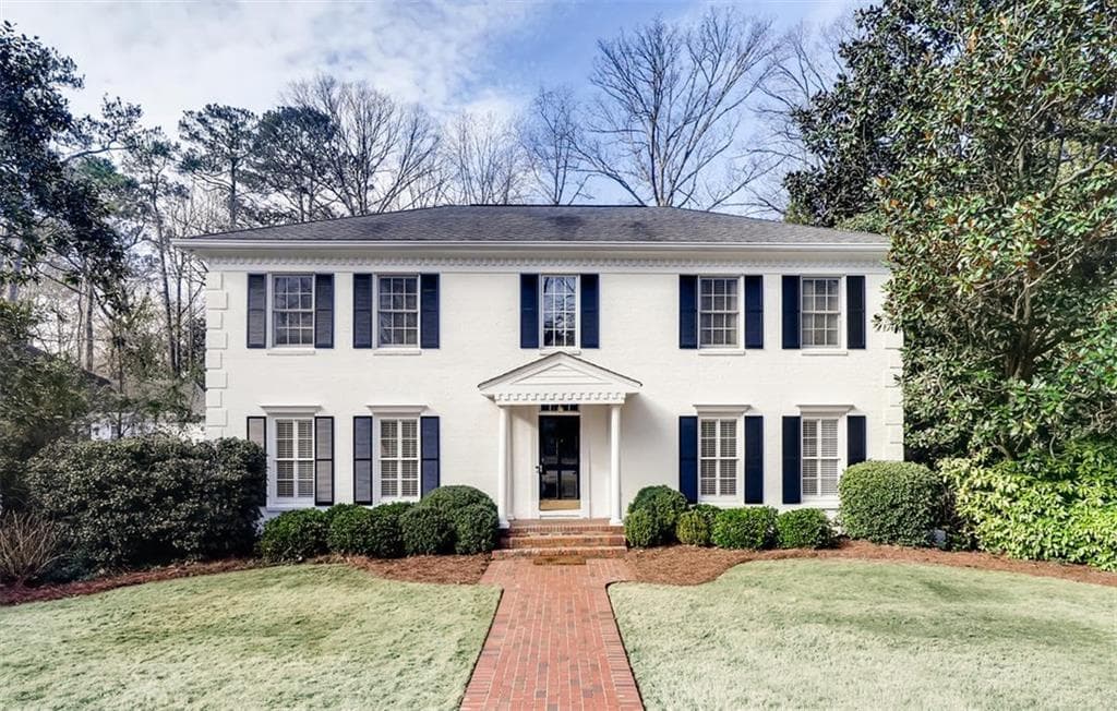 5 bedroom, 4 bathroom, 4,237 sq ft single family residence sold at 3388 W Paces Ferry Court, Atlanta, GA 30327