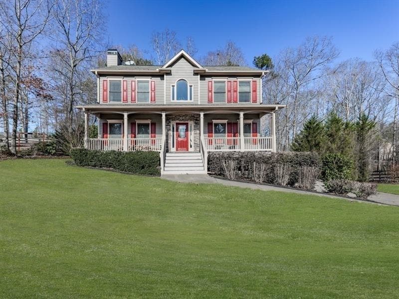 3 bedroom, 3 bathroom, 2,218 sq ft single family residence sold at 308 Oakwind Way, Canton, GA 30114