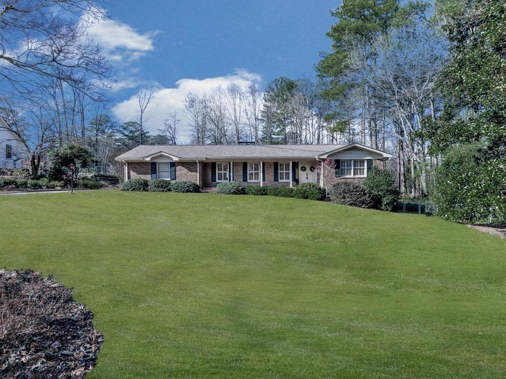 2669 Beckwith Trail, Marietta, GA 30068 — most recent listing photo