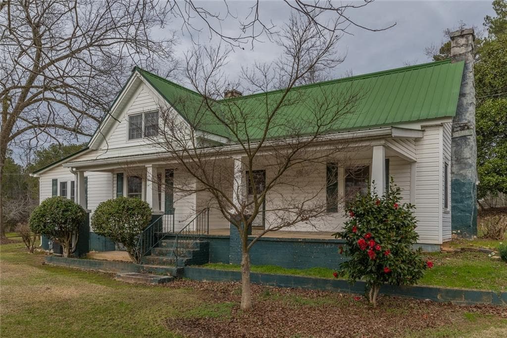 4 bedroom, 1 bathroom, 1,846 sq ft single family residence sold at 2825 Brannan Road, Snellville, GA 30039