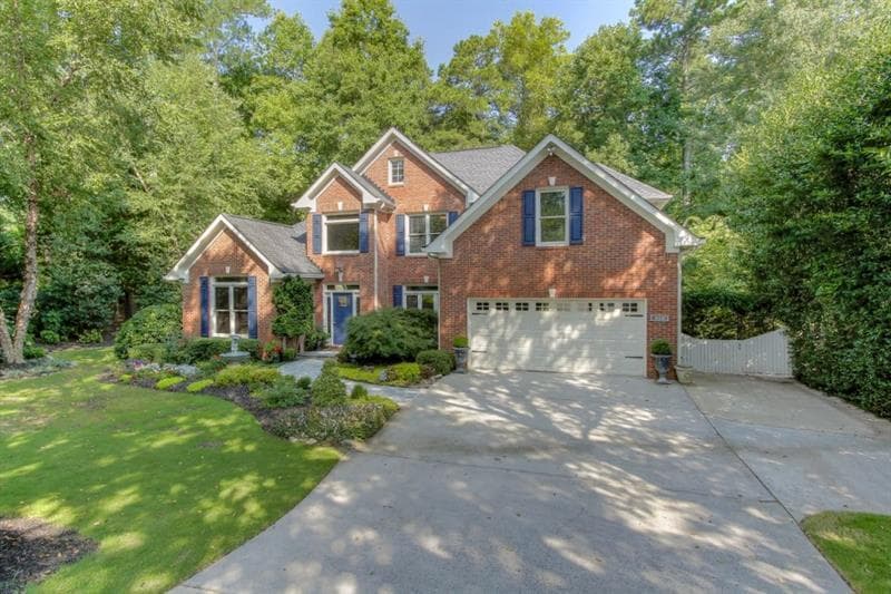 205 Lea Court, Roswell, GA 30076 — most recent listing photo