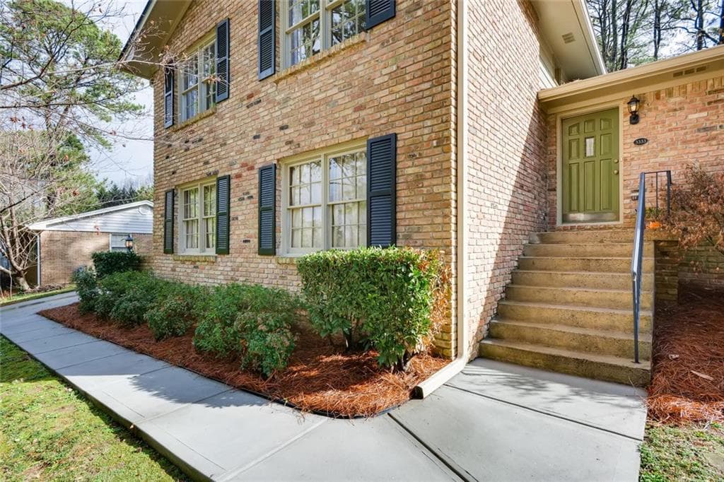 3 bedroom, 2 bathroom single family residence sold at 3333 Northbrook Drive, Doraville, GA 30340