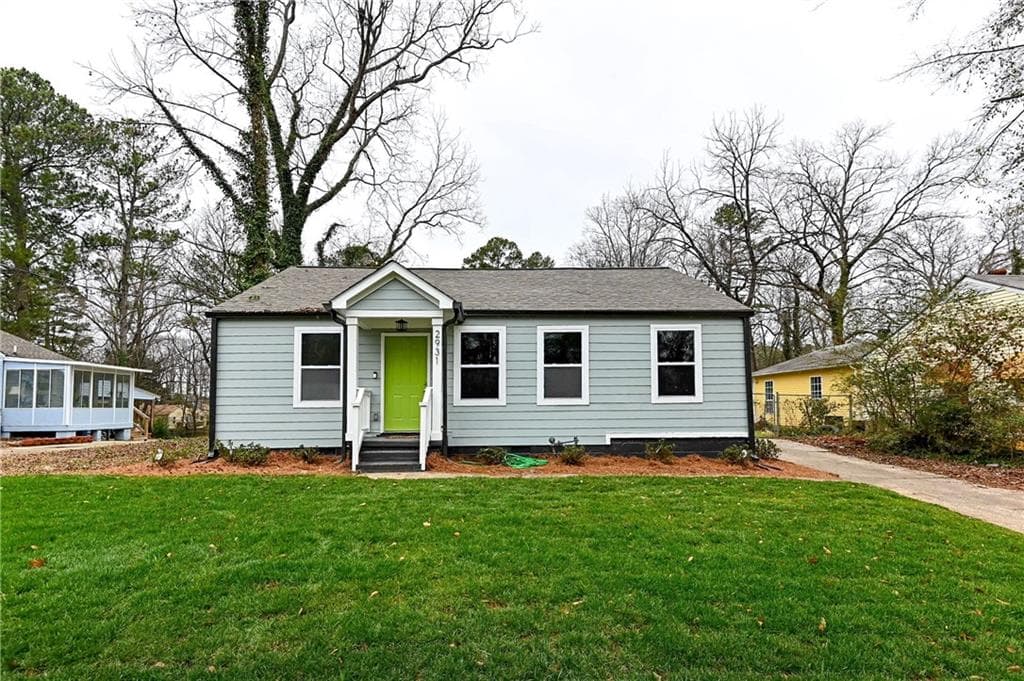3 bedroom, 2 bathroom, 1,020 sq ft single family residence sold at 2931 Blount Street, East Point, GA 30344