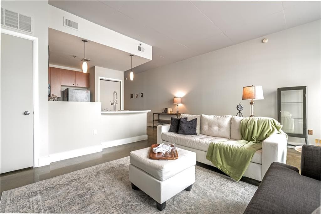 1 bedroom, 1 bathroom, 760 sq ft condominium sold at 845 Spring Street 211, Atlanta, GA 30308