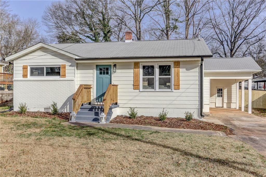 3 bedroom, 3 bathroom, 1,500 sq ft single family residence sold at 979 Oakview Drive, Smyrna, GA 30080