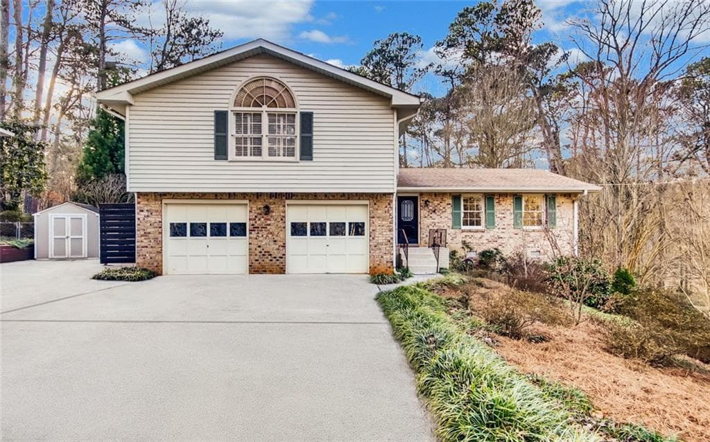 2654 Stella Burns Drive, Tucker, GA 30084 — most recent listing photo