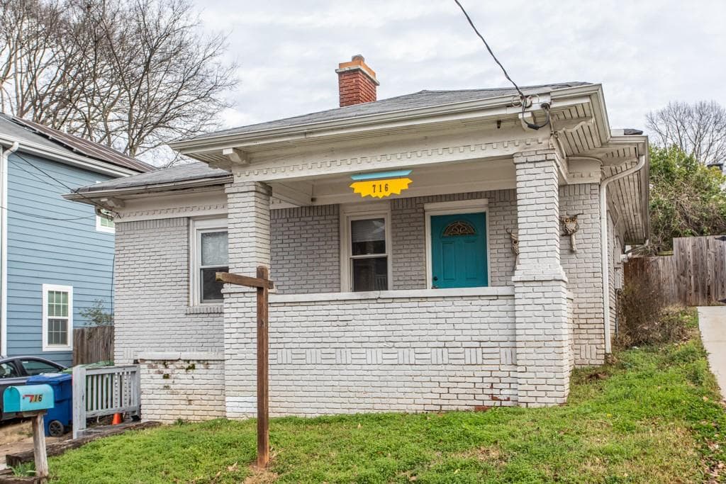 2 bedroom, 2 bathroom, 868 sq ft single family residence sold at 716 Woodson Street, Atlanta, GA 30315