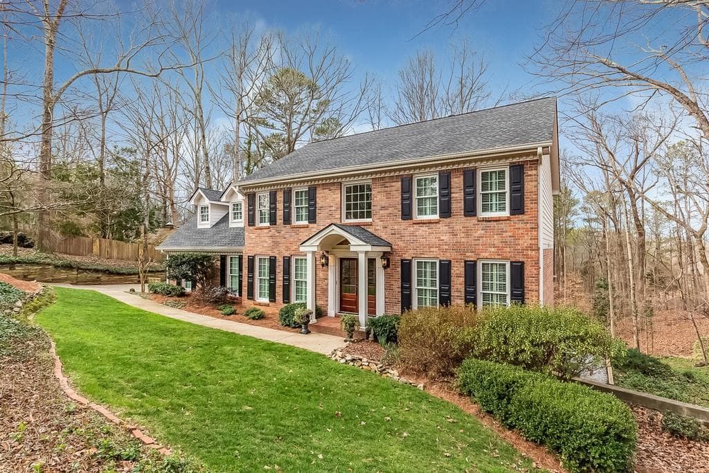 330 Skyridge Drive, Sandy Springs, GA 30350 — most recent listing photo