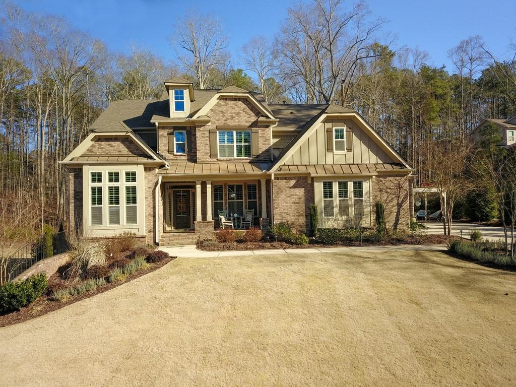 6 bedroom, 5 bathroom, 6,579 sq ft single family residence sold at 3220 Sundew Drive, Acworth, GA 30101