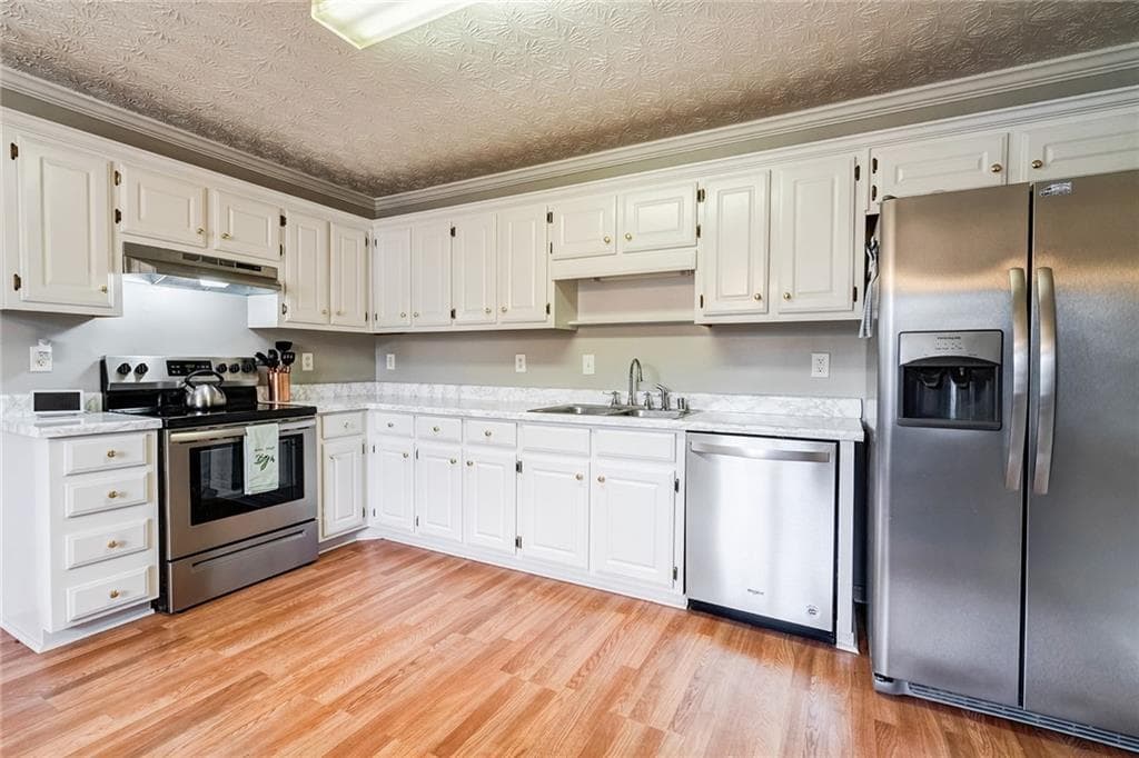 330 Silverwood Drive, Gillsville, GA 30543 — most recent listing photo