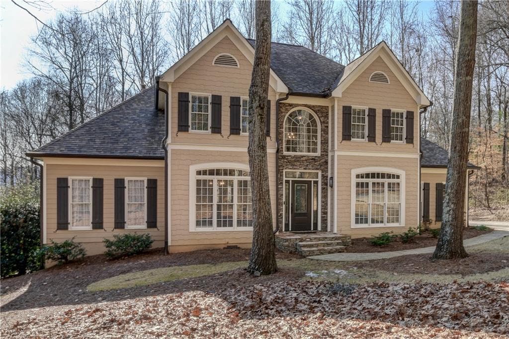 5 bedroom, 4 bathroom, 4,211 sq ft single family residence sold at 955 Azalea Drive, Roswell, GA 30075