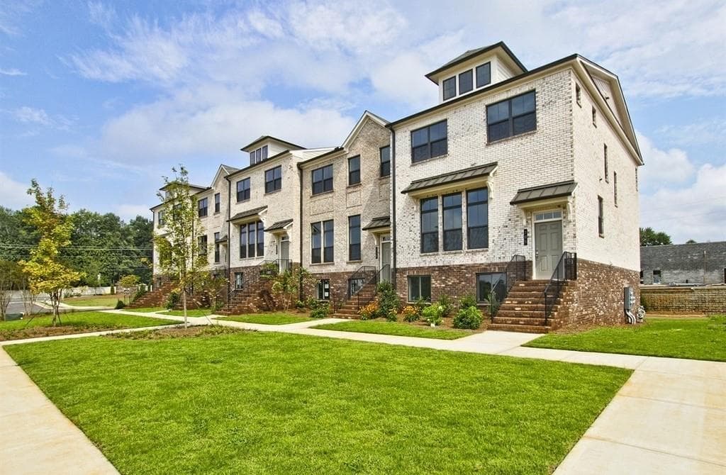705 Fair View Circle, Roswell, GA 30076 — most recent listing photo