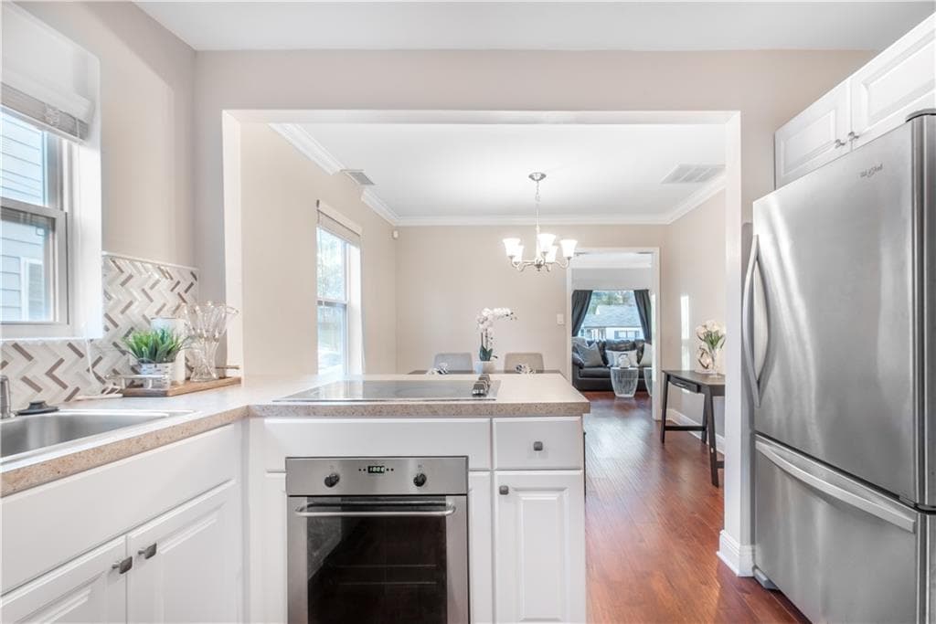 3 bedroom, 2 bathroom, 1,196 sq ft single family residence sold at 1454 Westmont Road, Atlanta, GA 30311